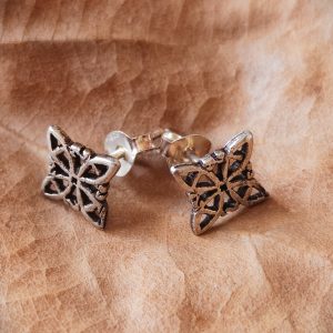 Pendientes Nudo de Bruja Botón